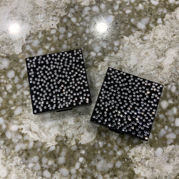 YOUR BEST FRIEND BRONZER & BE YOUTIFUL BLUSH AND NEUTRALIZING PRESSED POWDER - Picture 2 of 3